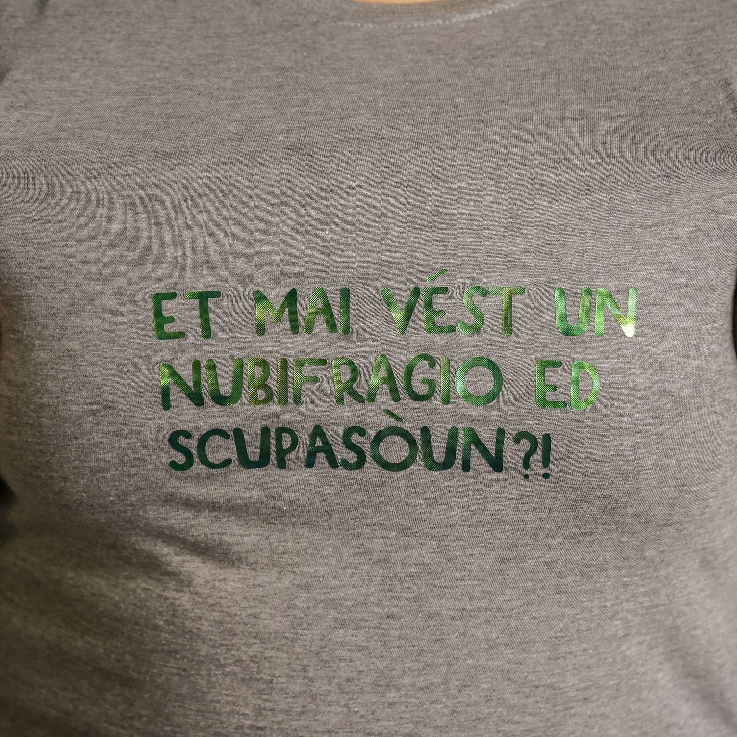 Et mai vest... T-Shirt